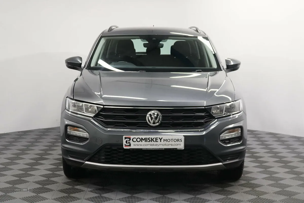 Volkswagen T-Roc TDI SE - Image 2