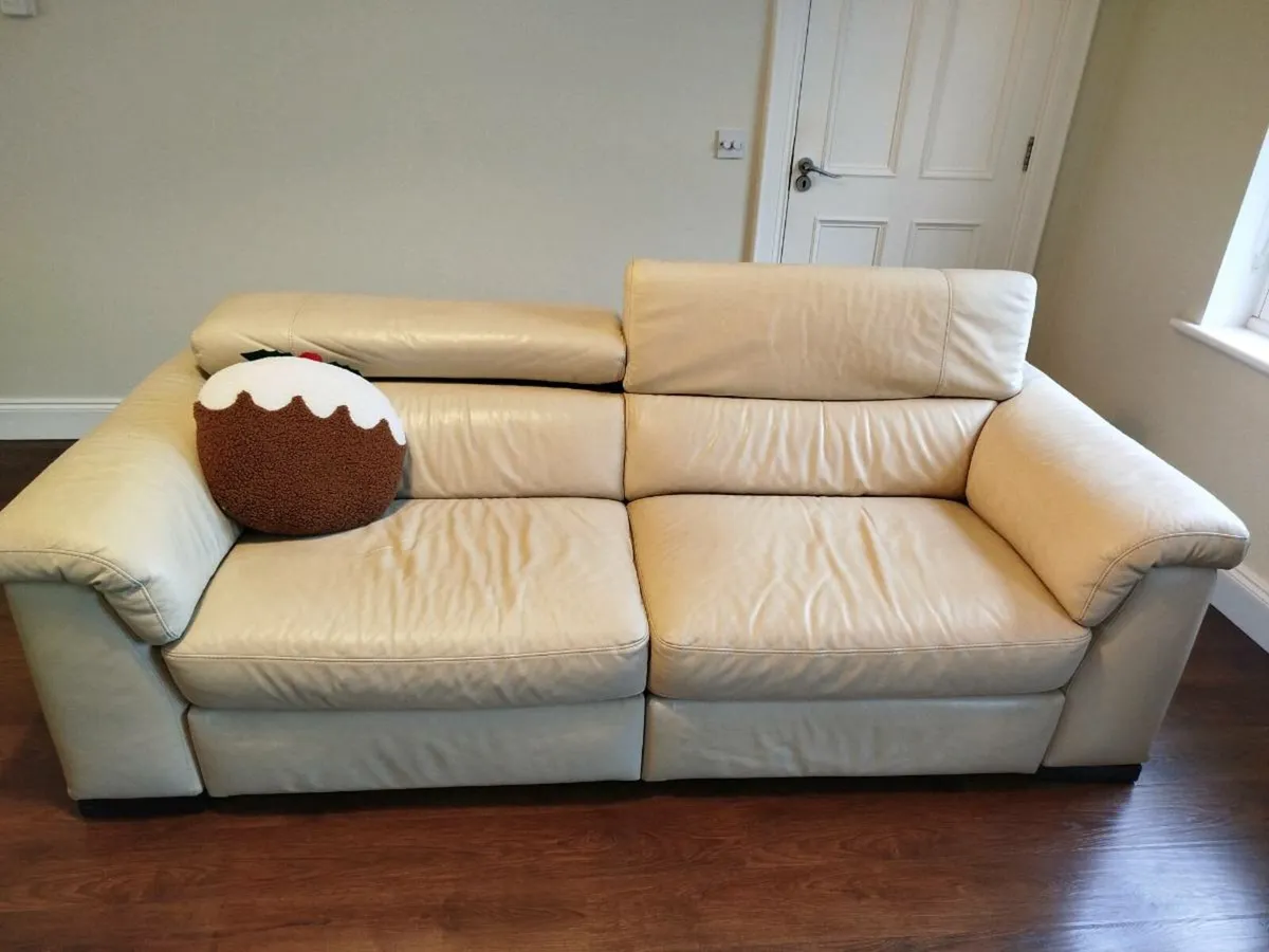 3 seater recliner and 2 seater leather sofas - Image 3