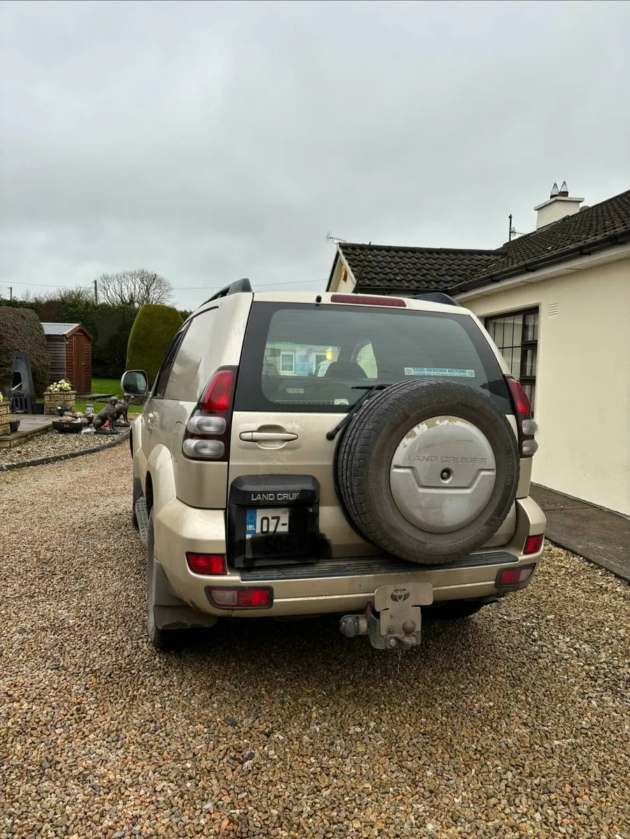 Toyota landcruiser - Image 3