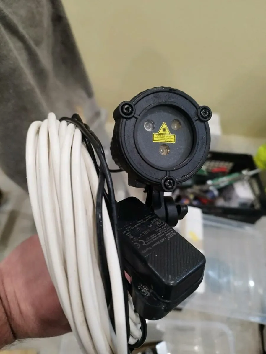 Christmas Laser Projector Outdoor Light Remote - Image 3