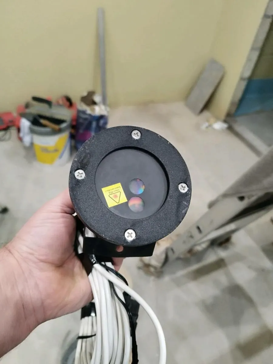 Christmas Laser Projector Outdoor Light Remote - Image 4