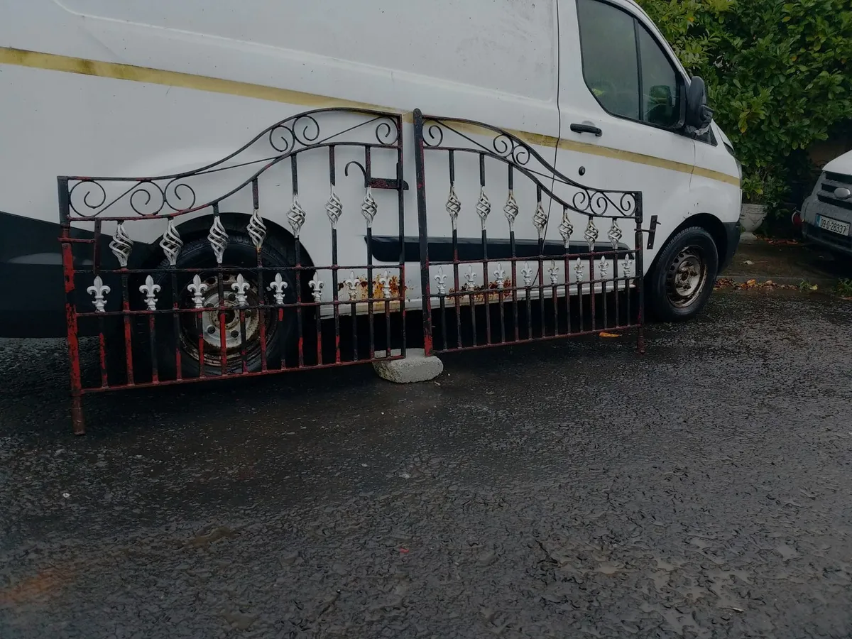 ✅3 SETS OFF GATES AVAILABLE FOR SALE✅ - Image 4