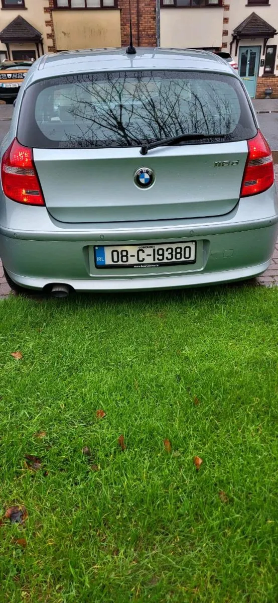 08 Green BMW 118D SE ZA 25 5doors 105 kw - Image 2