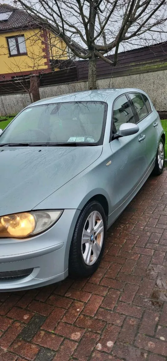 08 Green BMW 118D SE ZA 25 5doors 105 kw - Image 4