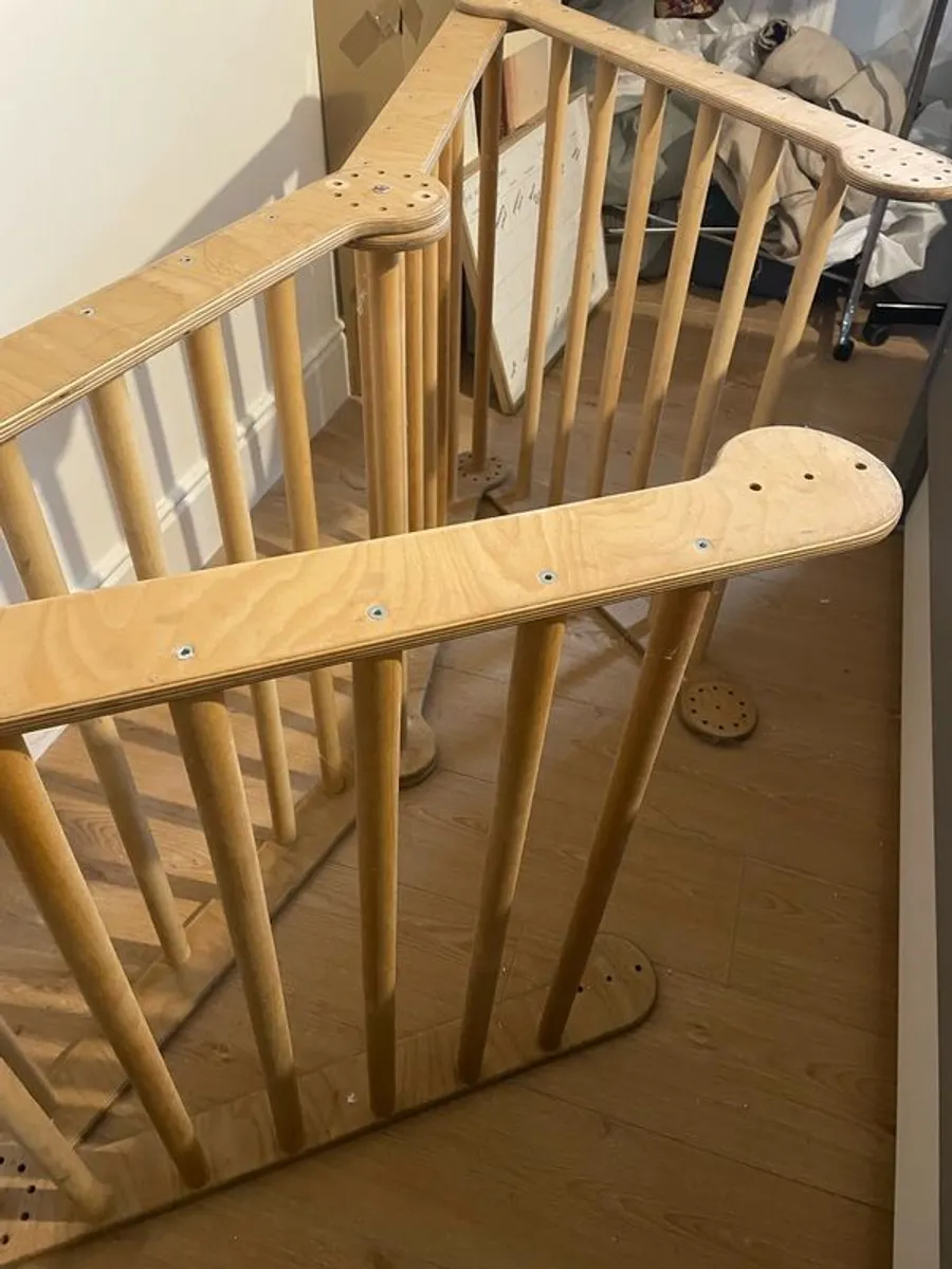 kids climbing frame - Image 1