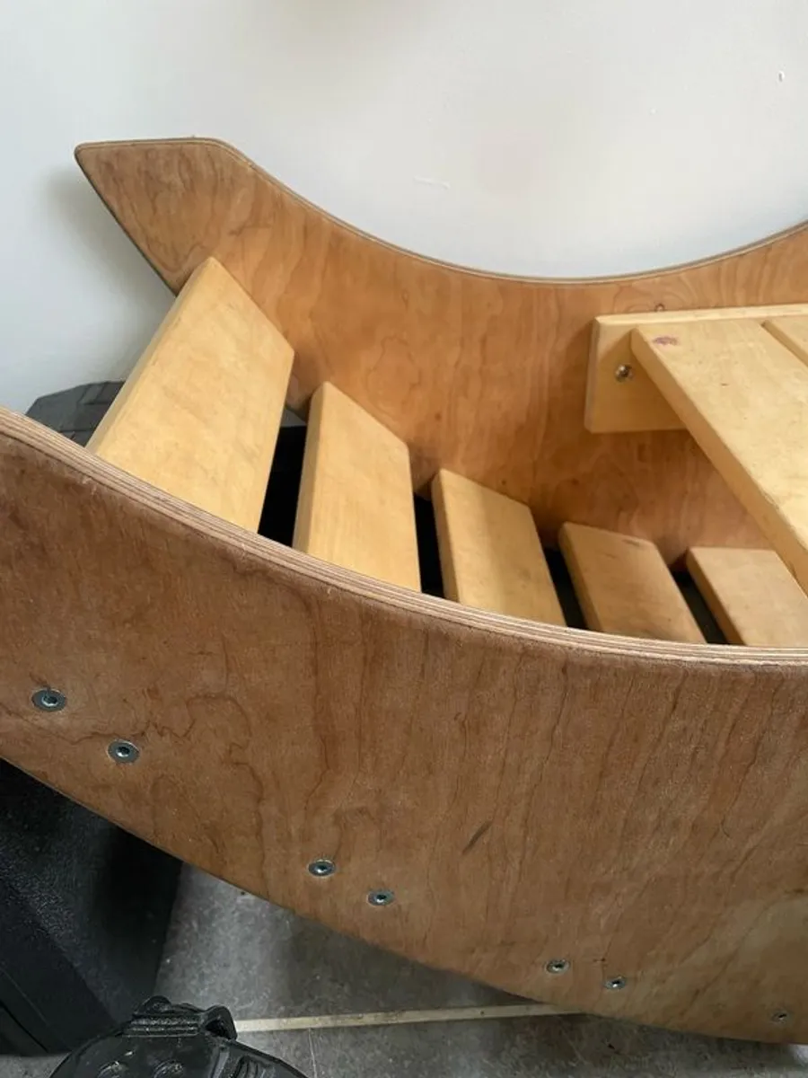 kids climbing frame - Image 4