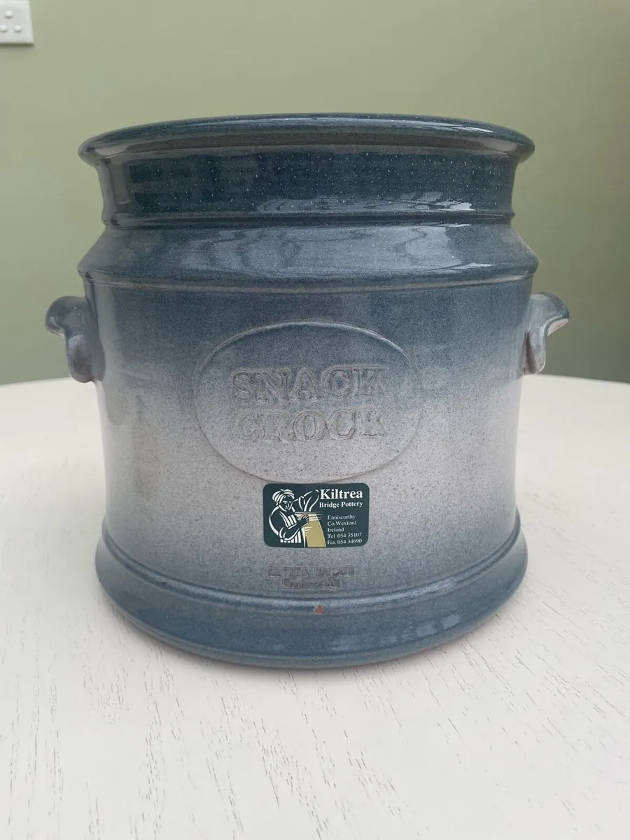 Kiltrea Bridge Pottery - Snack jar or Cookie Jar - Image 4