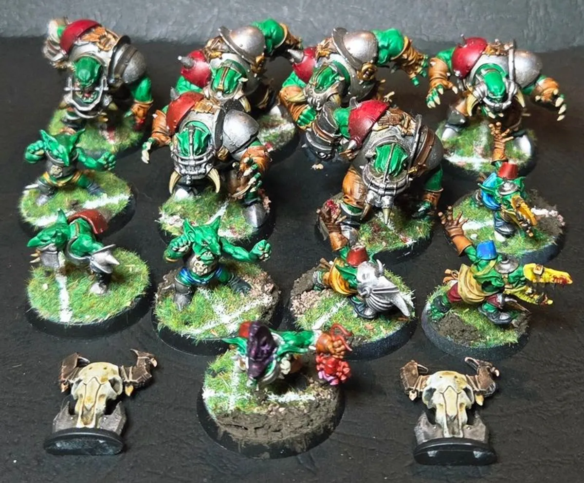 Black Orc Blood Bowl team + Star player, dice & data cards - Image 2