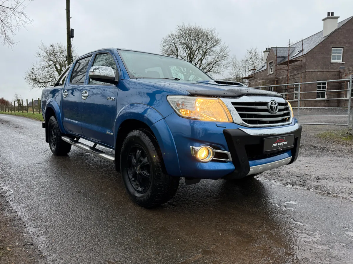 2015/152 Toyota Hilux 3.0 D-4D 171 Invincible X - Image 4