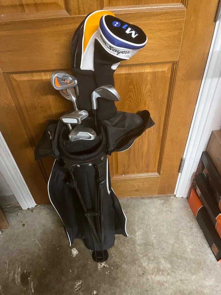 Junior golf clubs