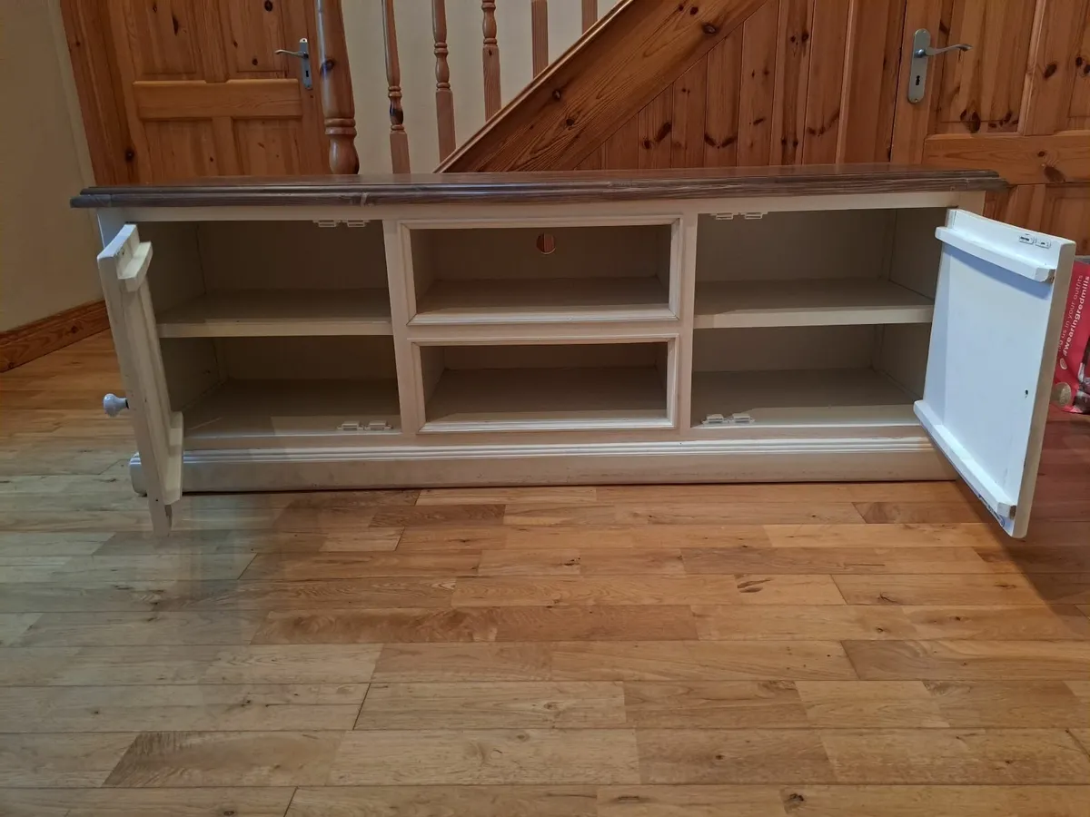 TV unit - Image 3