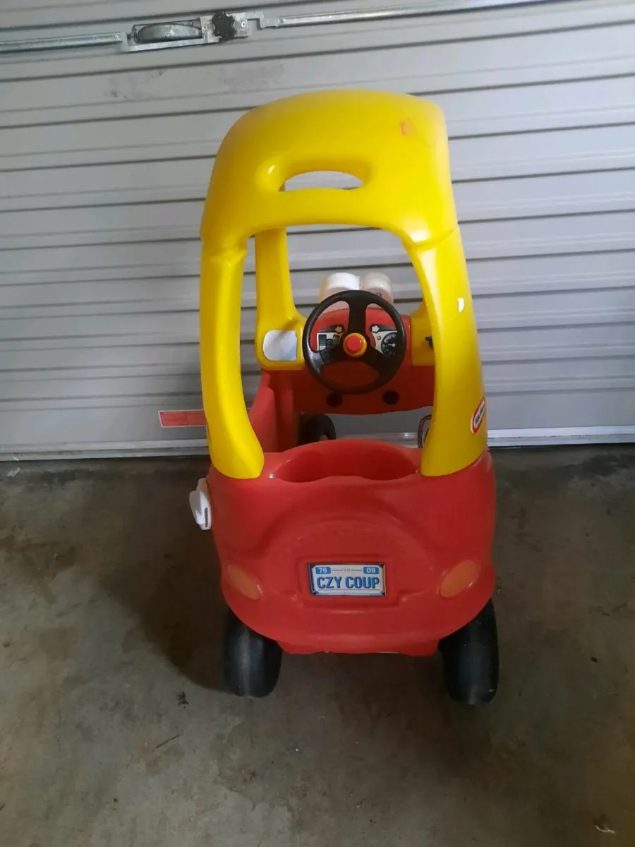 Little tykes car - Image 2