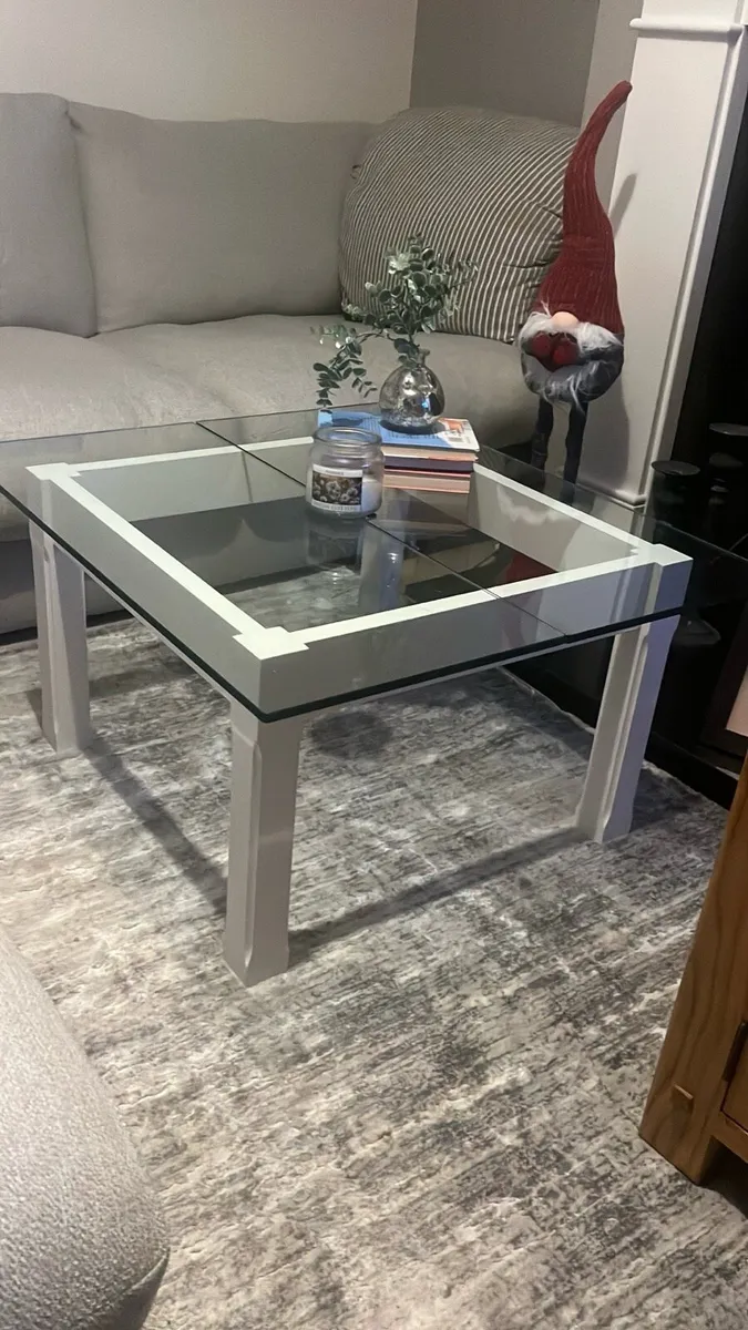 Stunning coffe table white/heavy glass - Image 2