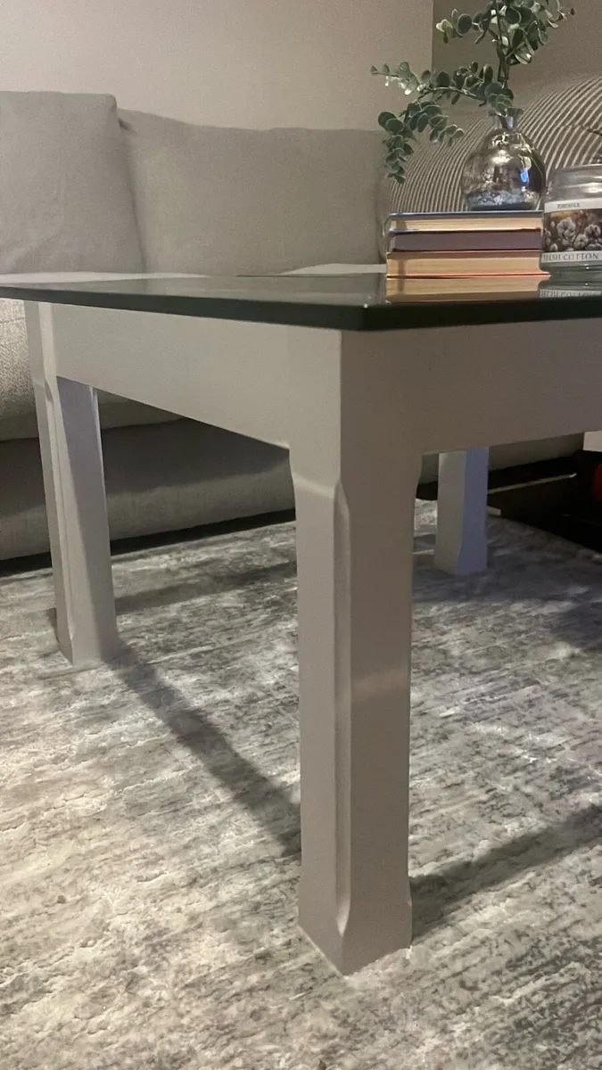 Stunning coffe table white/heavy glass - Image 4