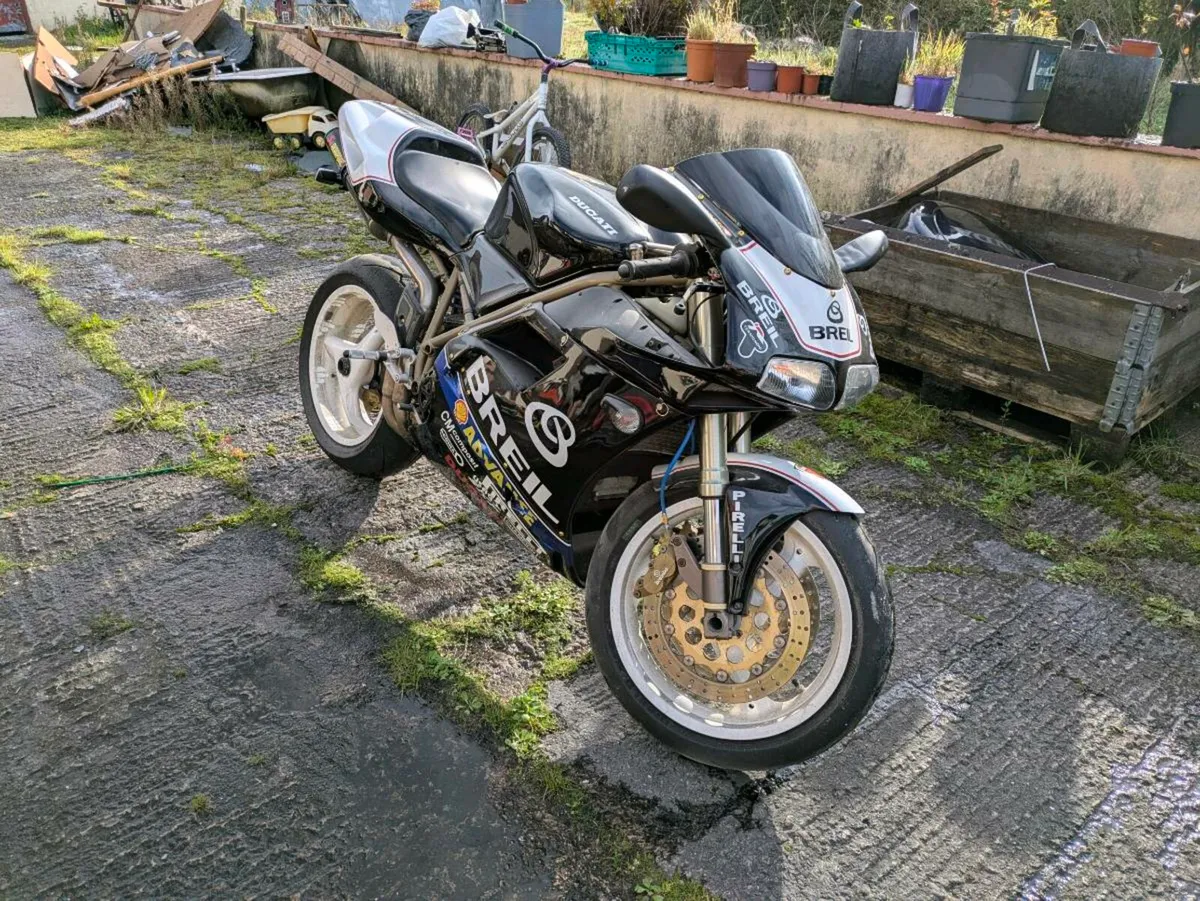 Ducati 748 - Image 1