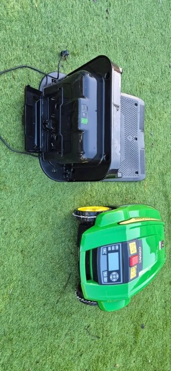 John Deere robot - Image 4