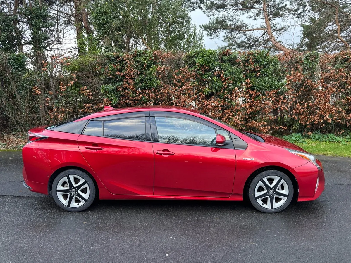 Toyota prius 2017 2 years nct - Image 2