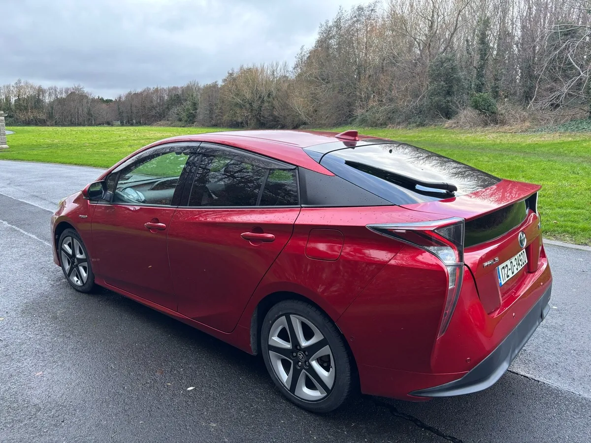 Toyota prius 2017 2 years nct - Image 4