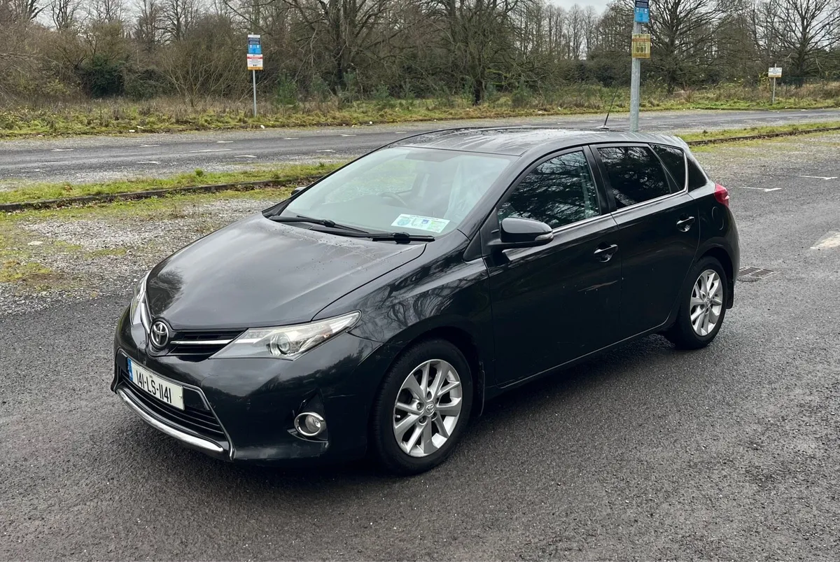 2014 Toyota Auris NEW NCT - Image 2
