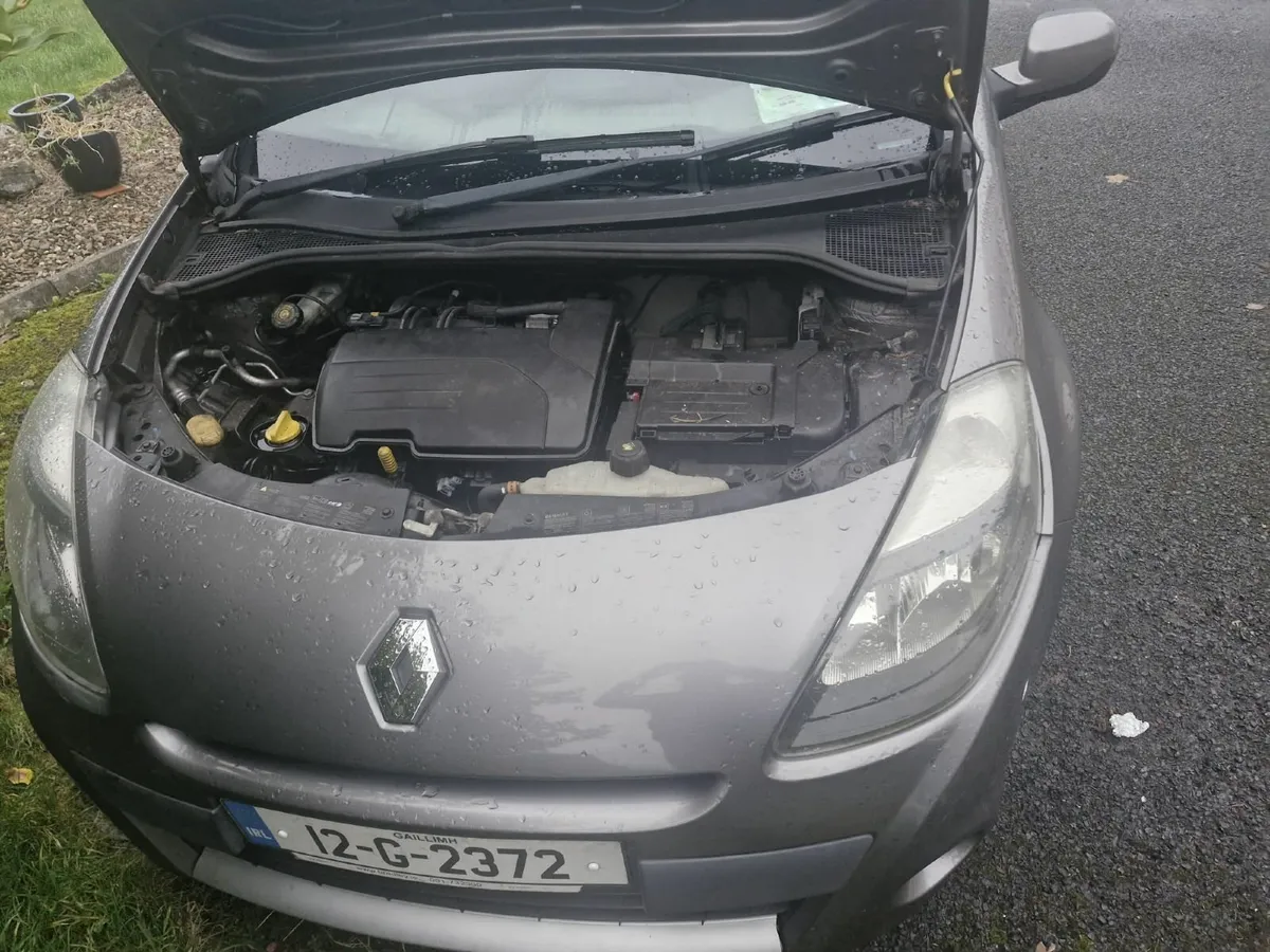 Renault Clio 2012 - Image 2