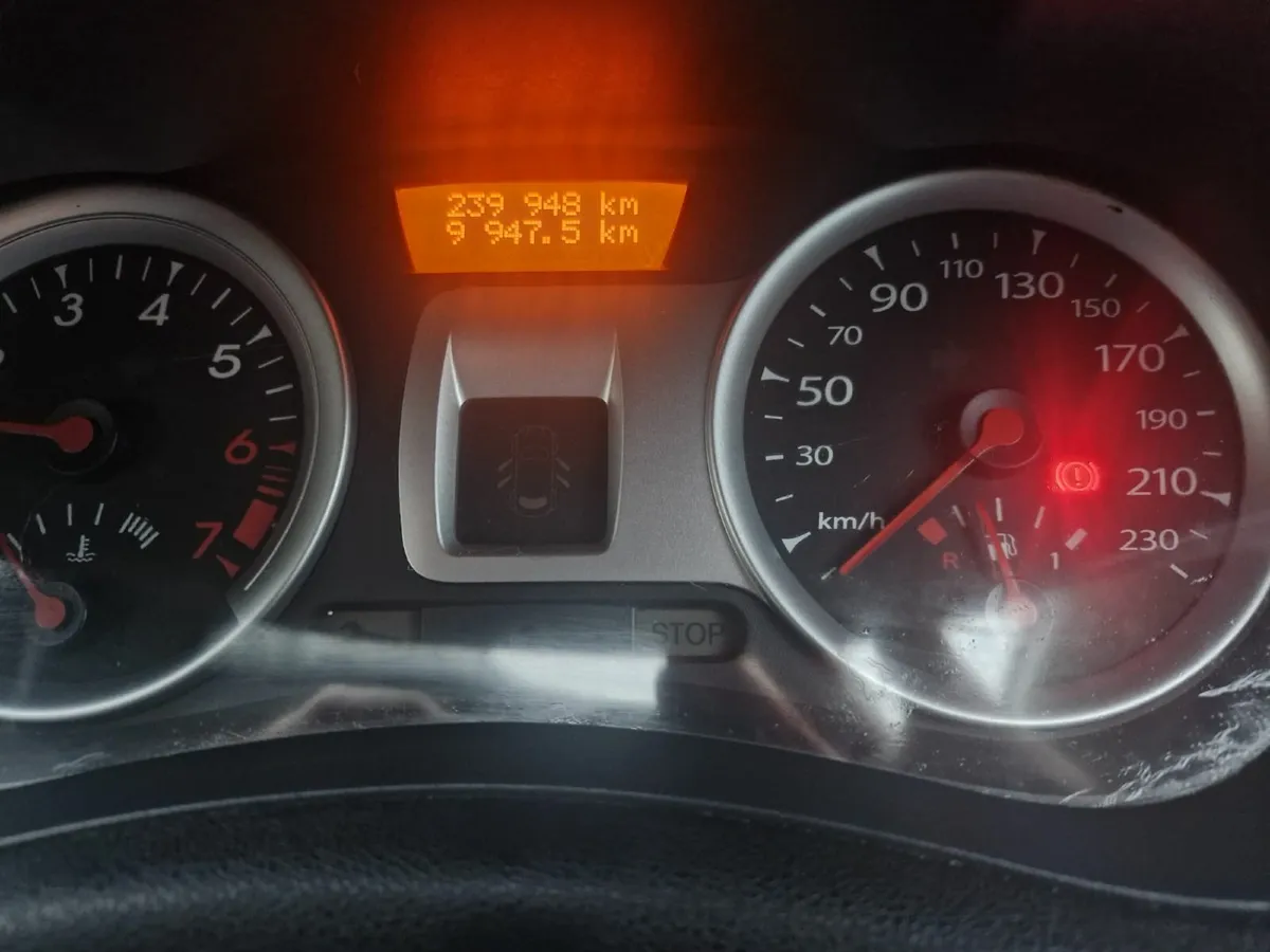Renault Clio 2012 - Image 4