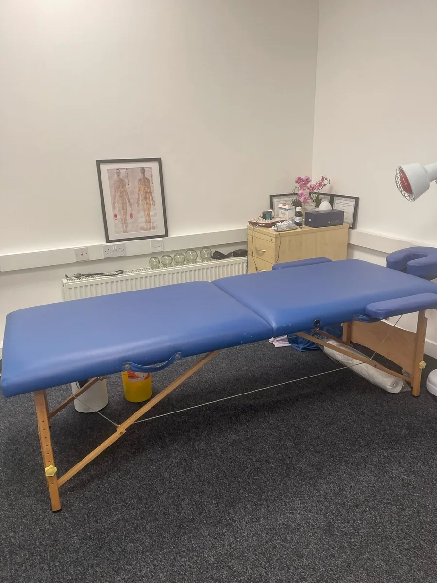 Massage table - Image 4