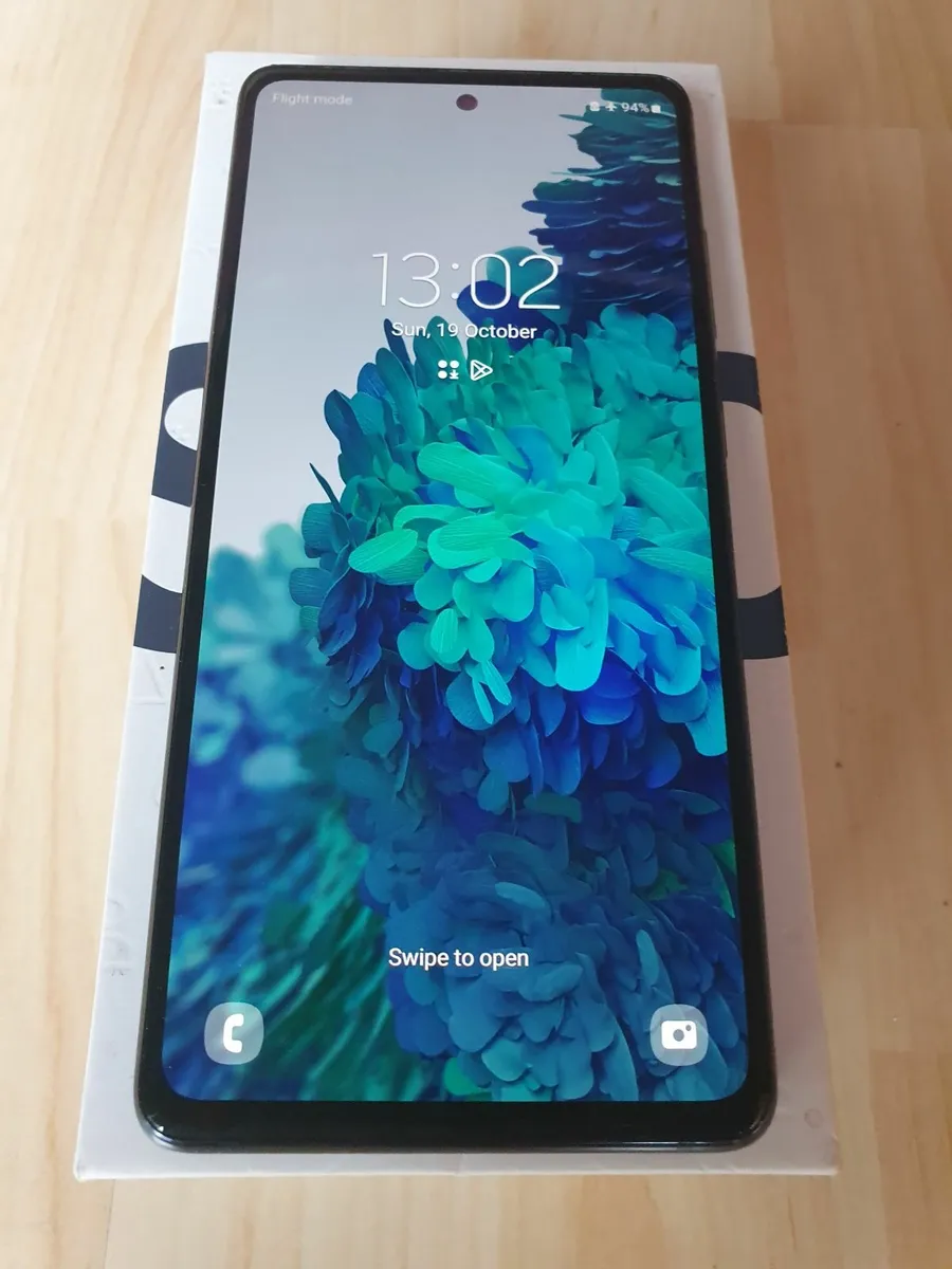 Samsung s20 FE 5G - Image 1
