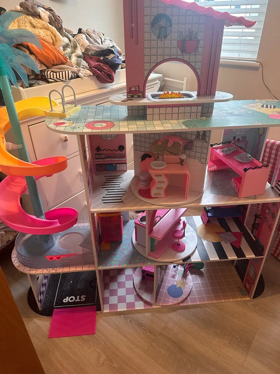 Omg doll house - Image 4