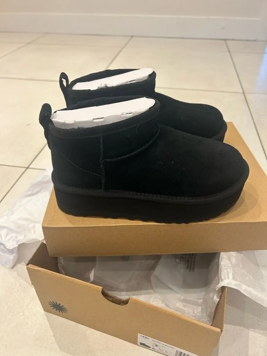 kids Ugg ultra mini platform size uk1 - Image 3