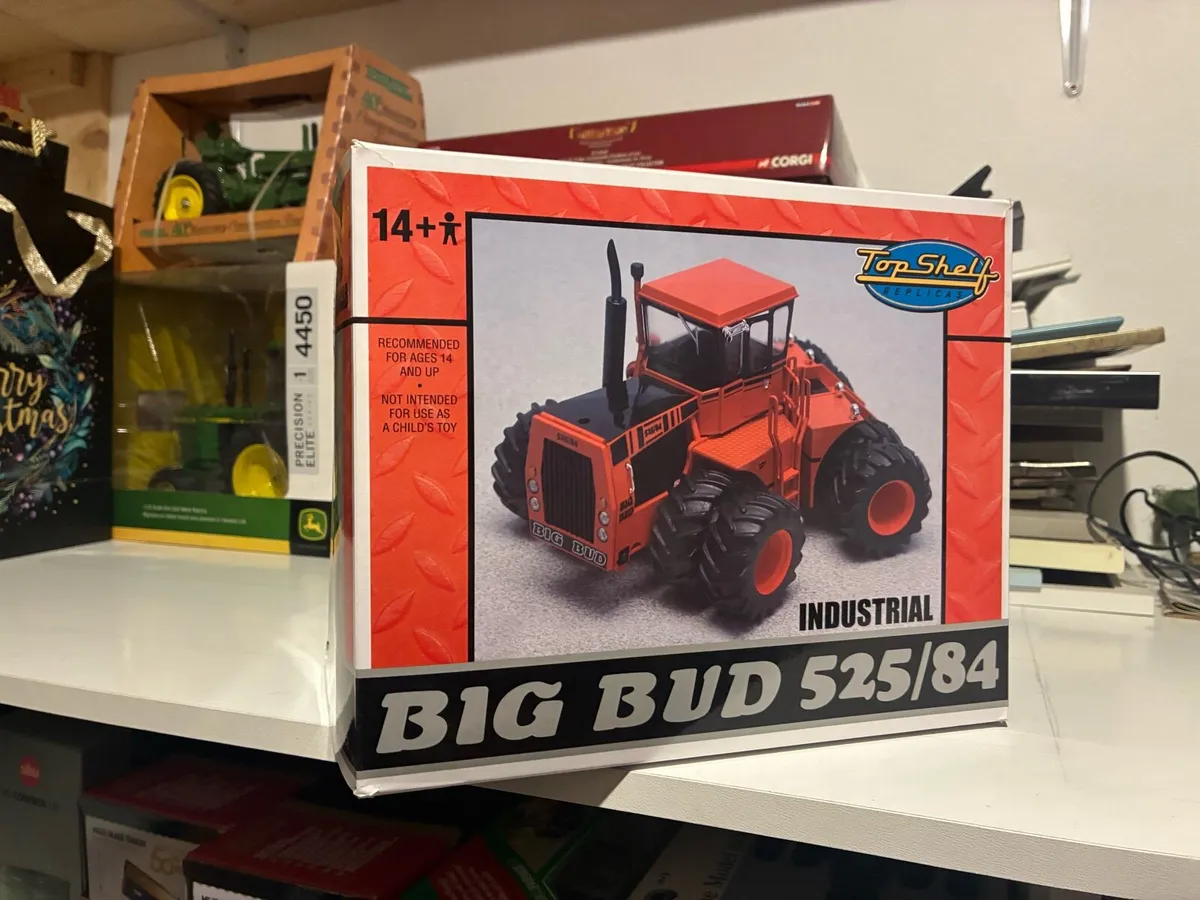 1:32 diecast models - Image 4