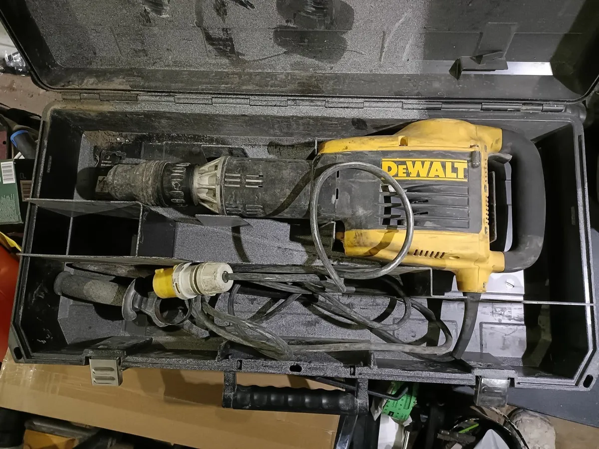 Demolition hammer - Image 1