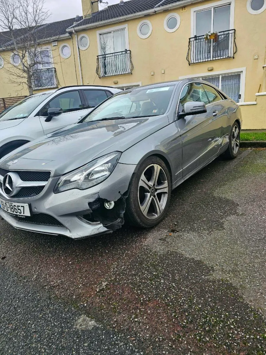 Mercedes E 220D AMG - Image 3