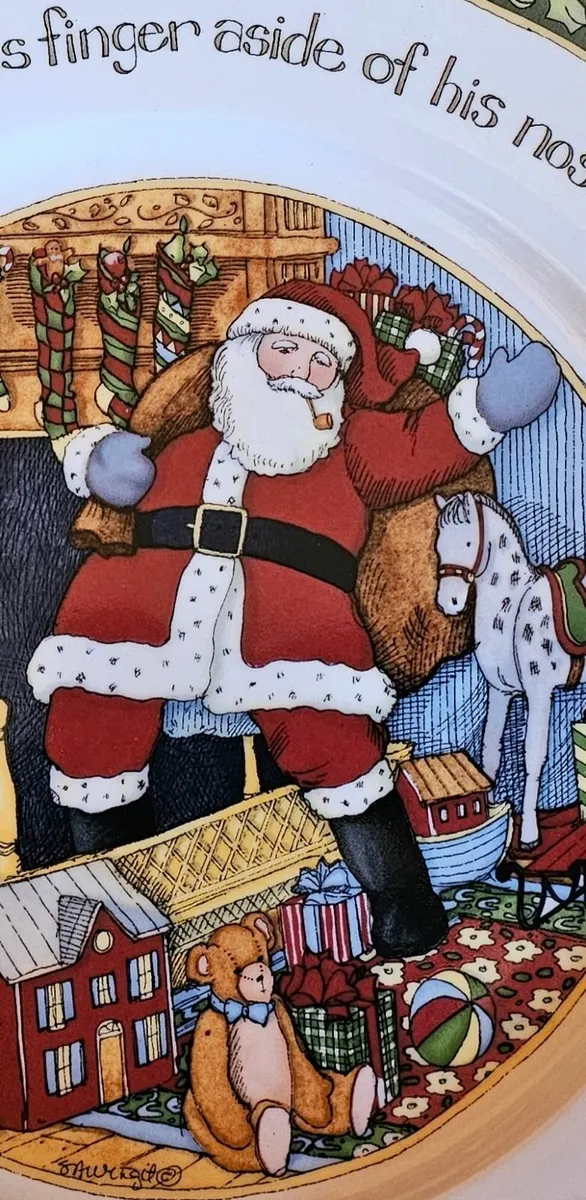 Port Meirion Christmas plates - Image 1