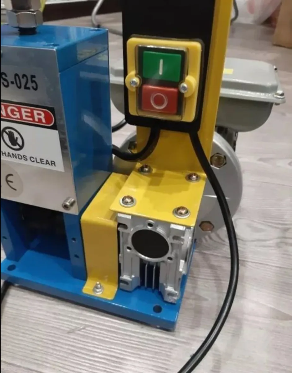 New Electric Wire Stripping Machine 1.5-25mm - Image 1