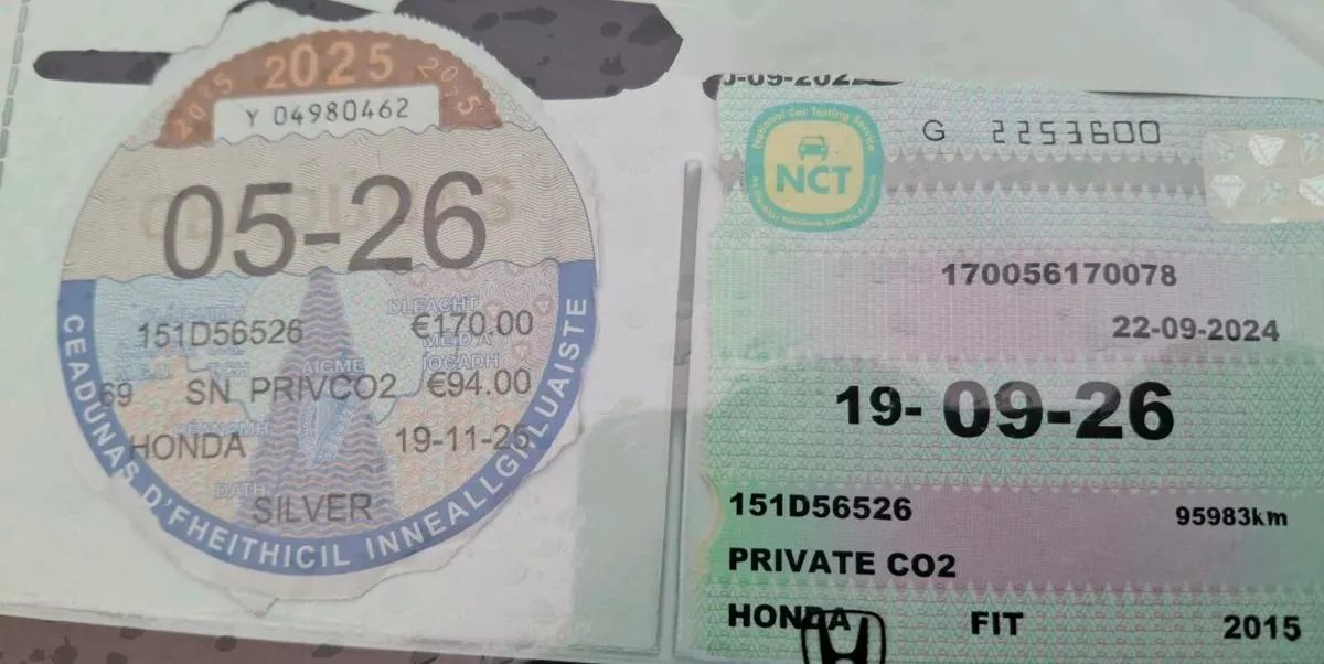 2015 honda fit hybrid for sale. immaculate conditi - Image 4