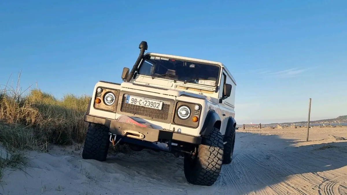 Land Rover Defender 110 MudBeast - Image 1