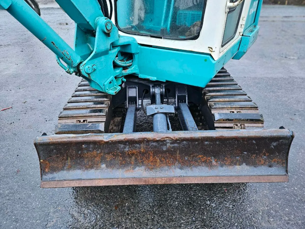 Kubota 3 ton mini digger - Image 4