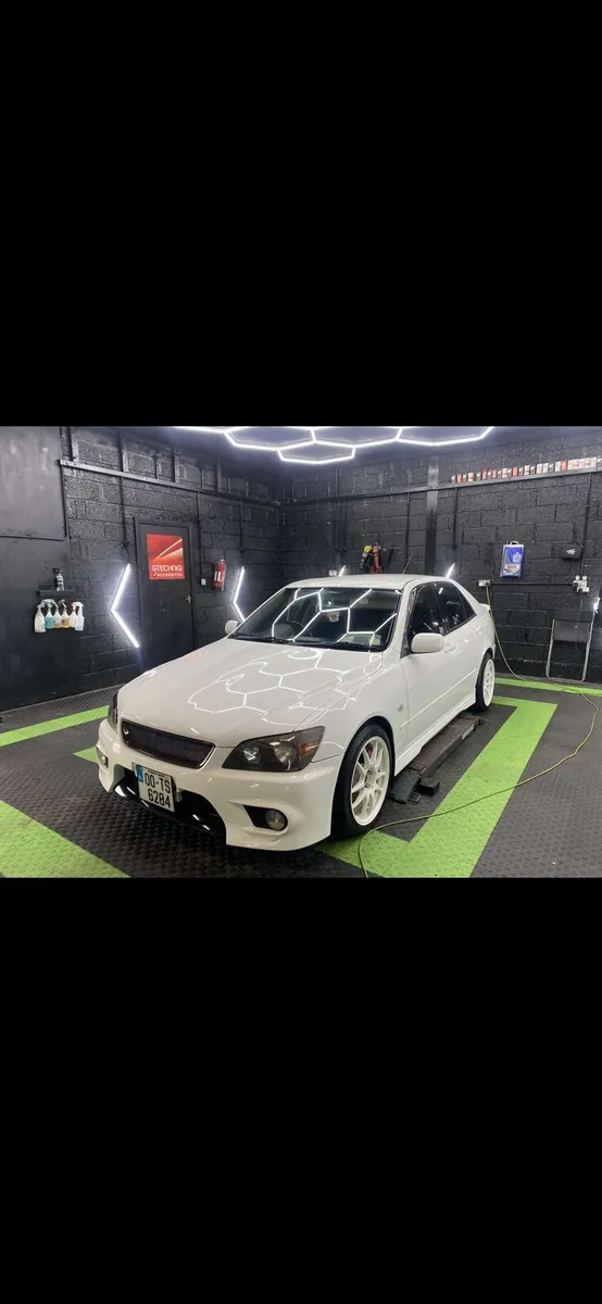 Toyota Altezza - Image 3