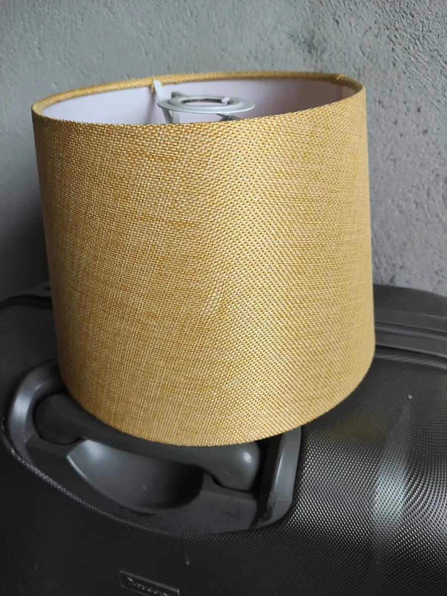 light shade new 10 e each - Image 1