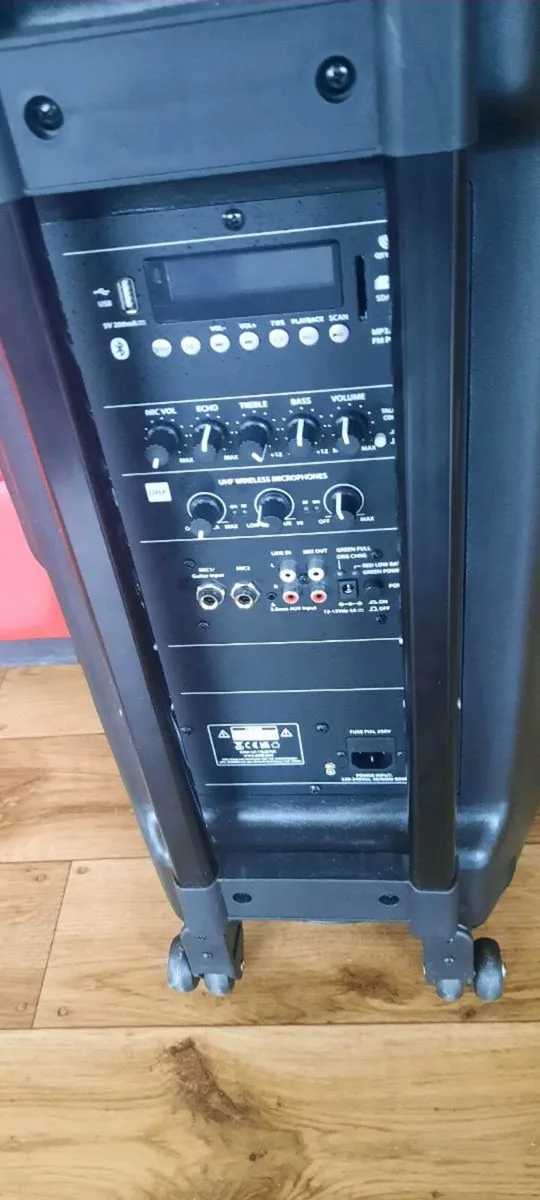 QTX MUSIC CENTRE LARGE SPEAKER ETC. - Image 4