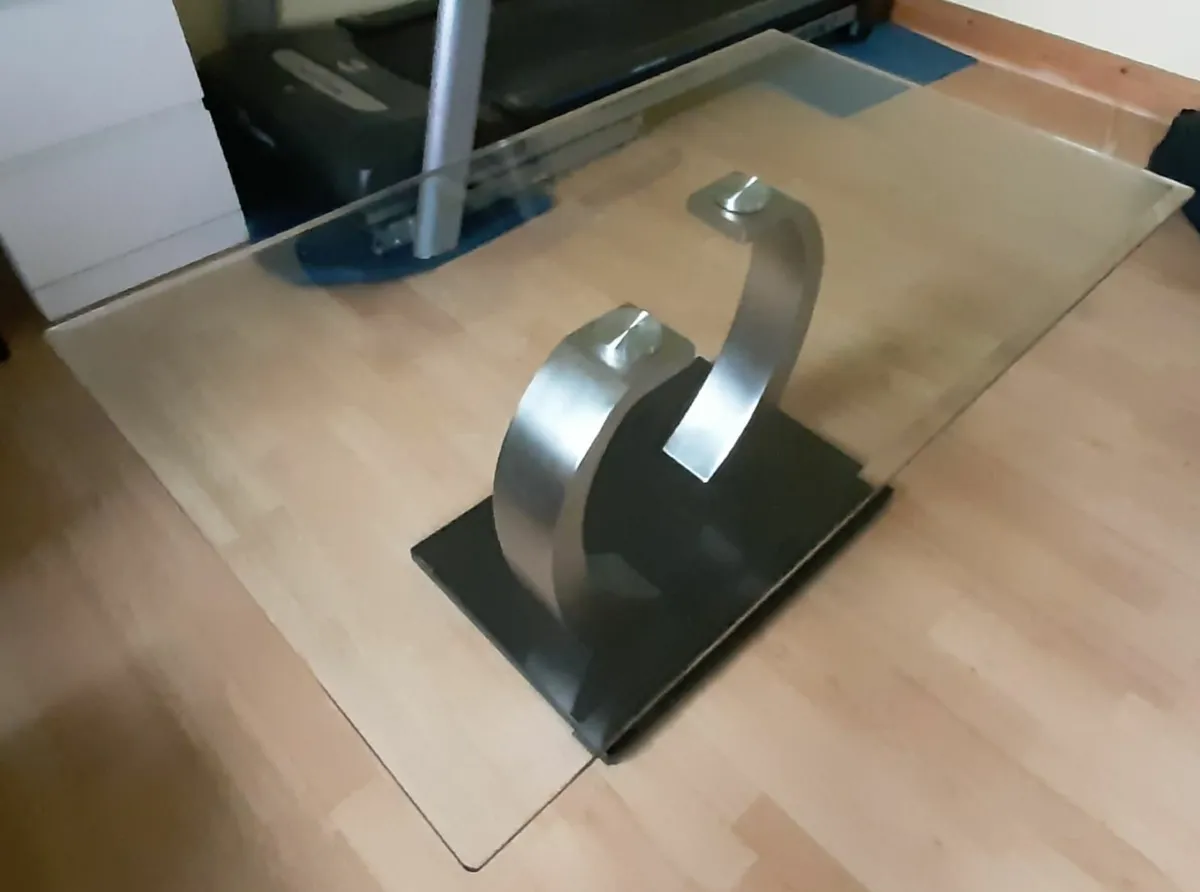 Contemporary coffee table - Image 1