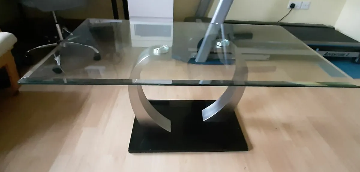 Contemporary coffee table - Image 2
