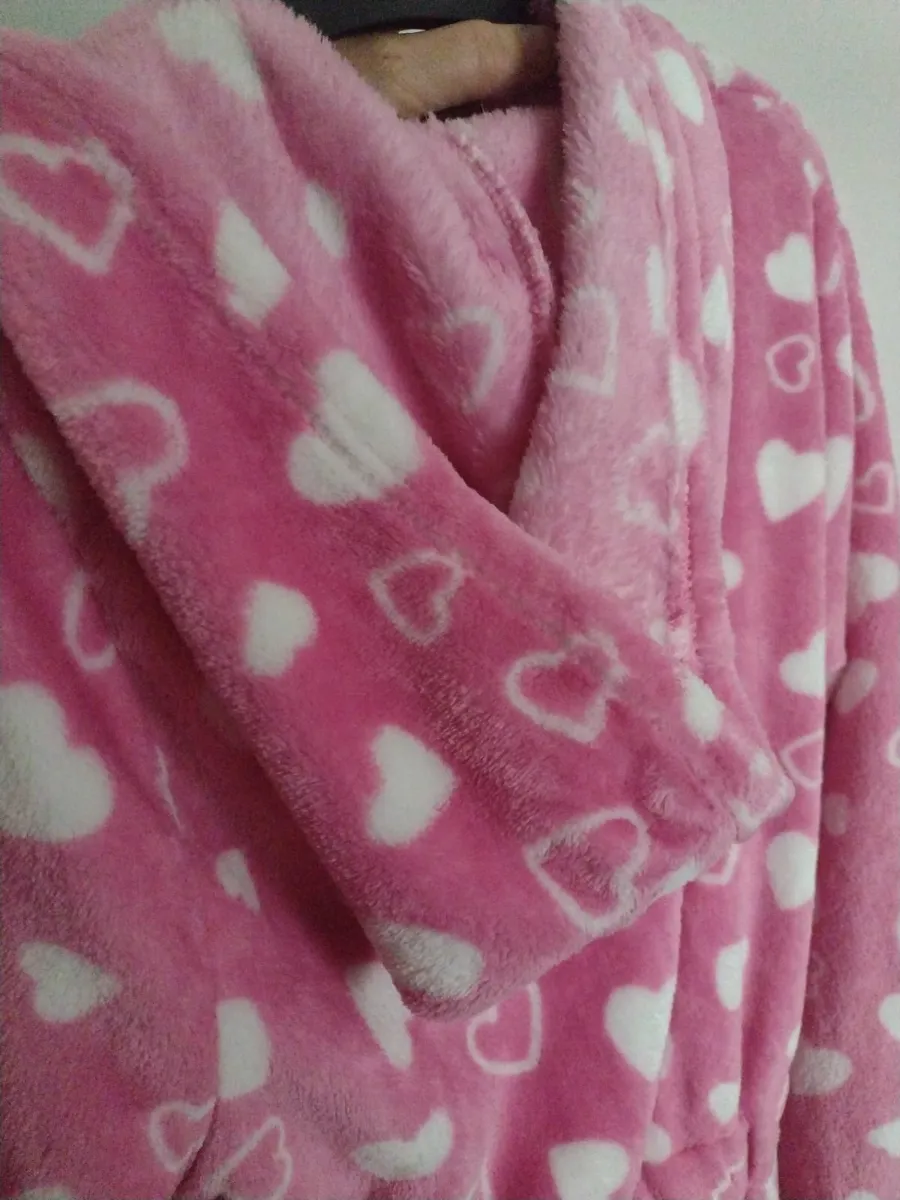 New girl's soft bathrobe with hood - Image 4