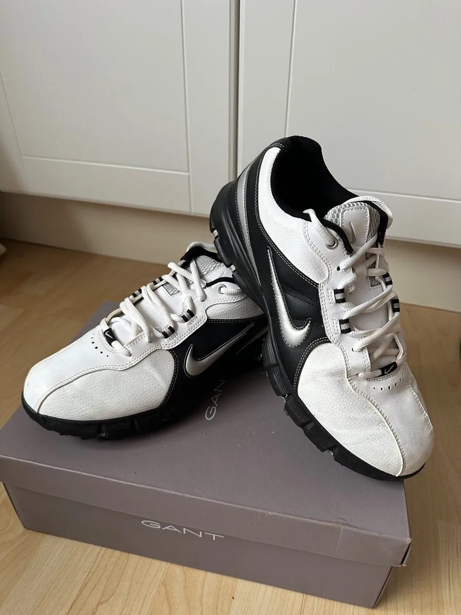 Nike Mens Golf Shoes Size 8.5 - Image 1