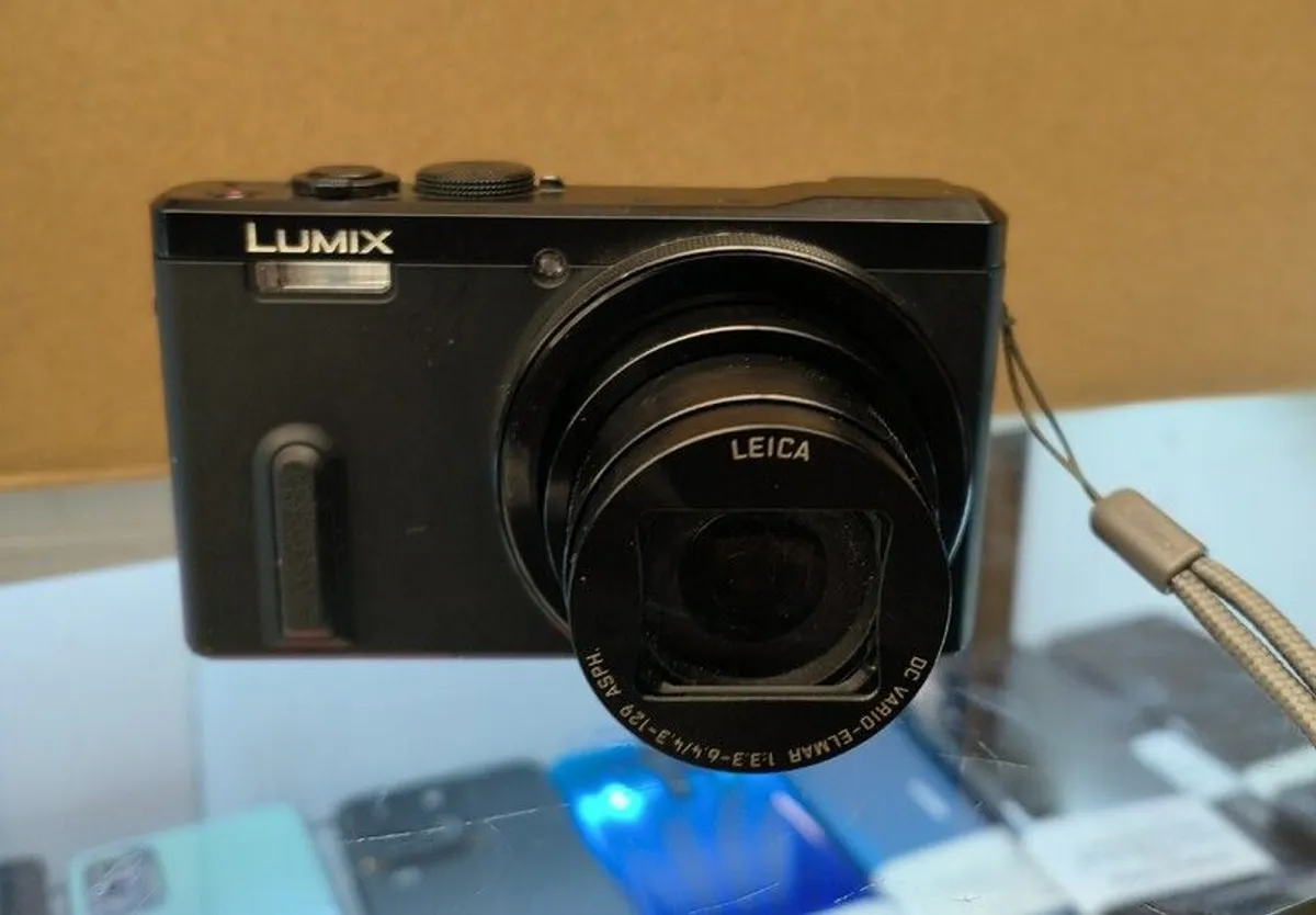 Panasonic LUMIX DMC-TZ60 / ZS40 18.0MP Compact Digital Camera with 30x Leica lense/used - Image 3