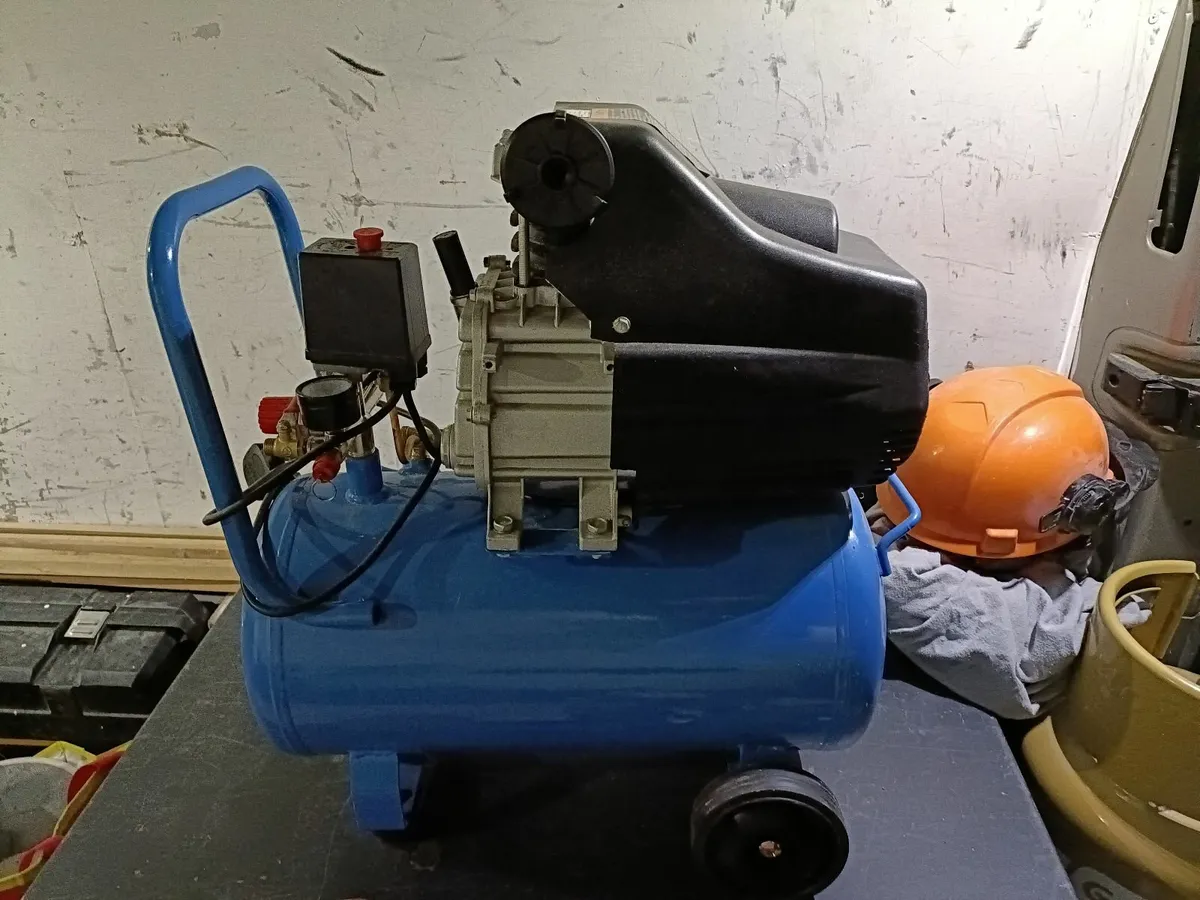 Air compressor - Image 3