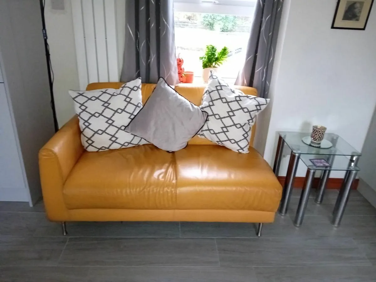 Corner sofa + matching 2 seater - Image 2