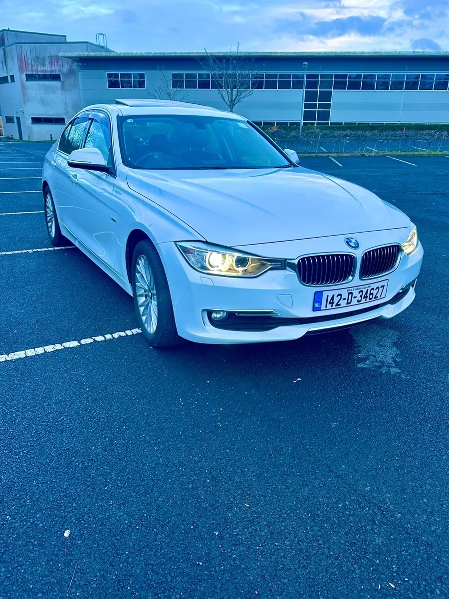 BMW 320D Automatic+Sunroof Only 63.000km-Like new - Image 2