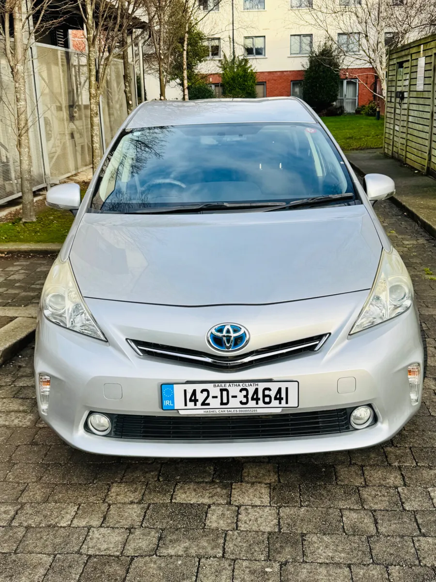 Prius Alpha Hybrid 7 Seater/ New Import/Warranty - Image 3