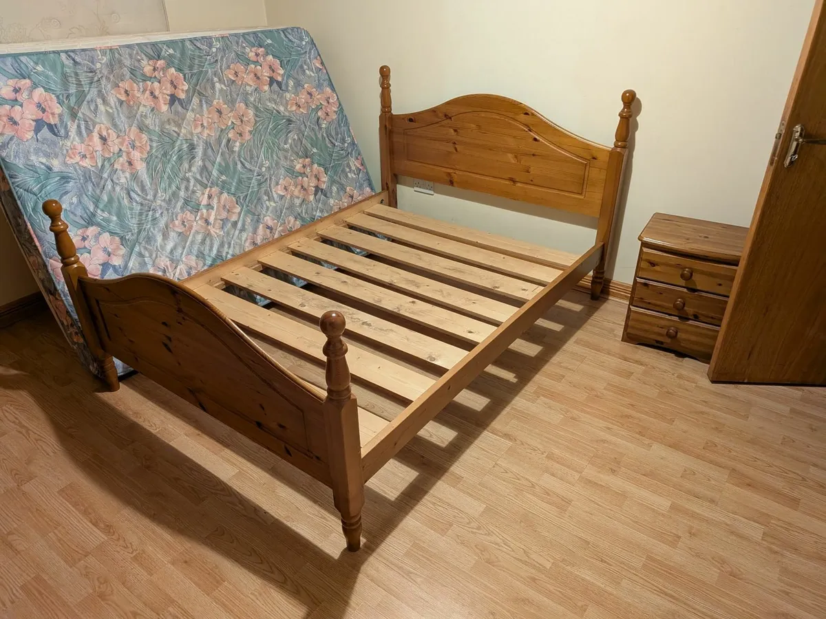 Bed frame, double bed - priced for quick sale - Image 4